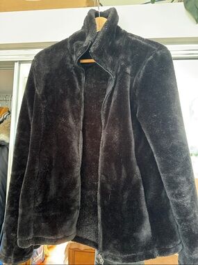 Plush Faux Fur Zip-Front Jacket - Black